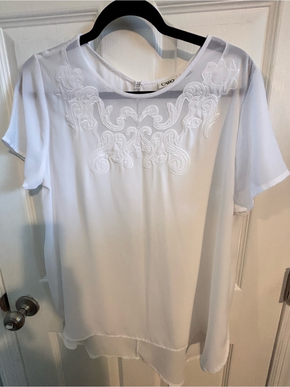 😍CATO White Embroidered Short-Sleeve Women's Top SZ Large